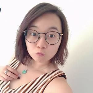 Meet your Posher, Monique